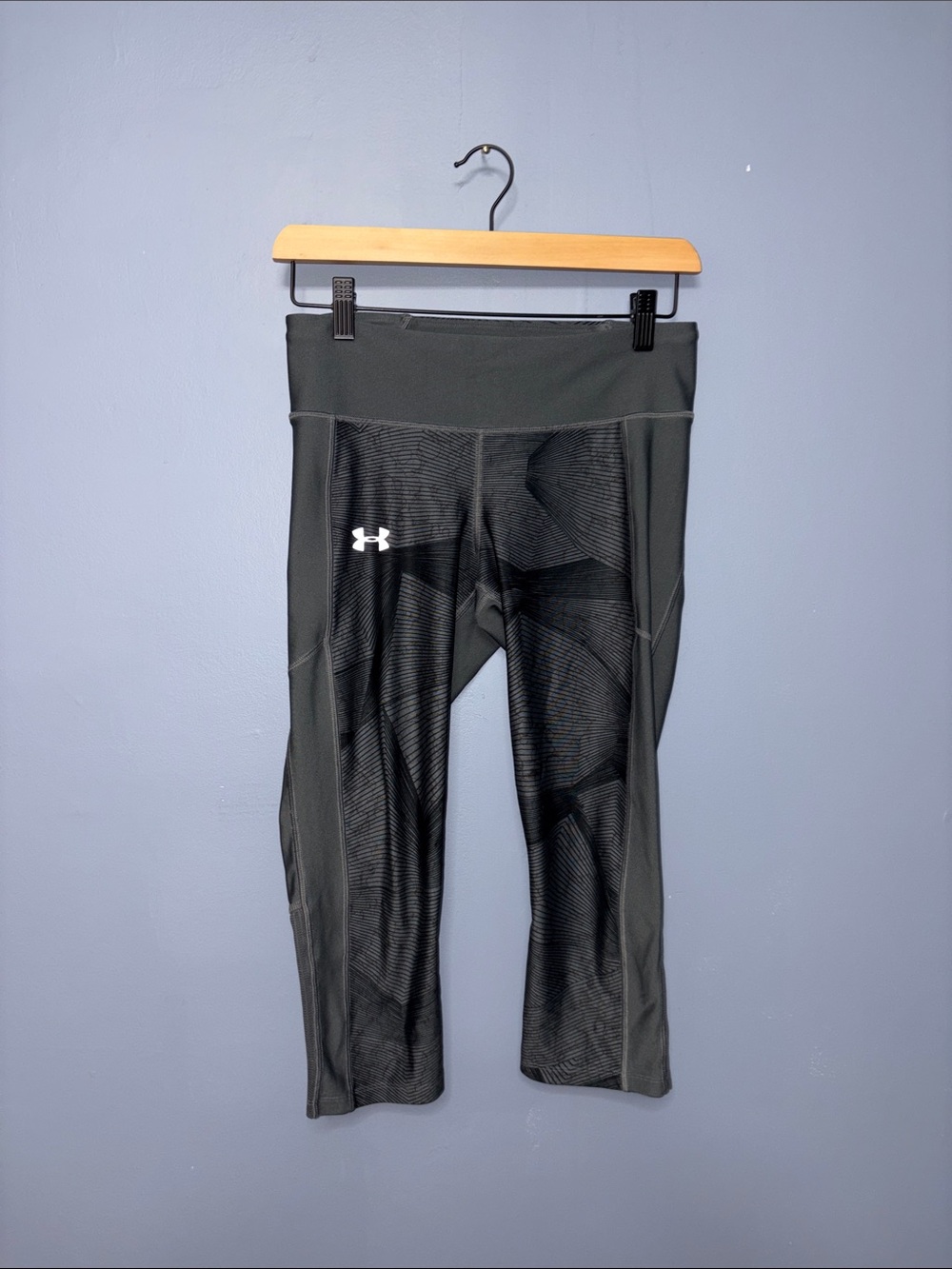 Under Armour | Gray Printed Cropped Leggings